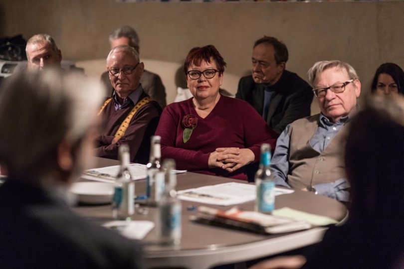 Gespannte Leserinnen und Leser beim Redaktionsbesuch in Leipzig