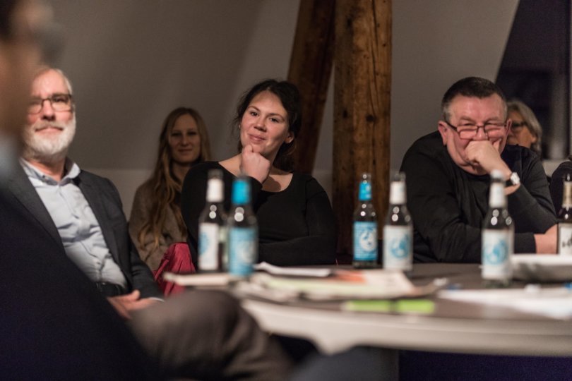 Gespannte Leserinnen und Leser beim Redaktionsbesuch in Leipzig