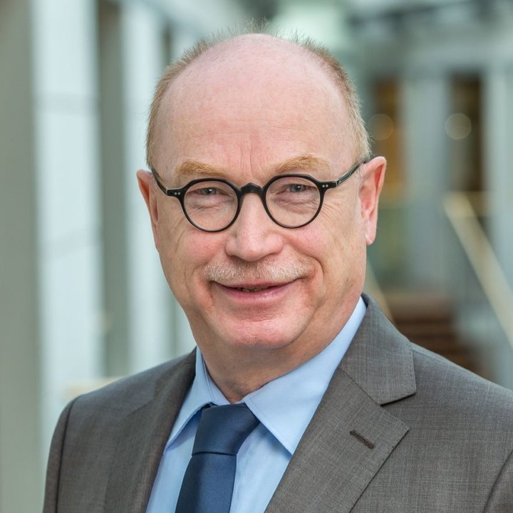 Prof. Dr. Martin Stratmann