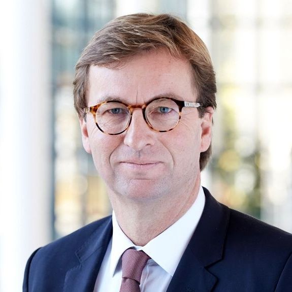 Dr. Uwe Schroeder-Wildberg