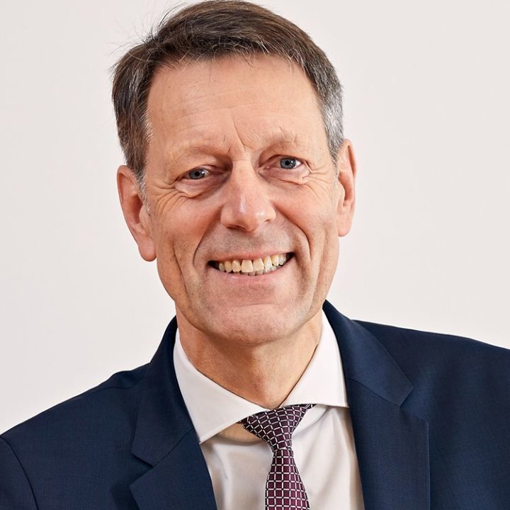 Dr. Georg Schuette