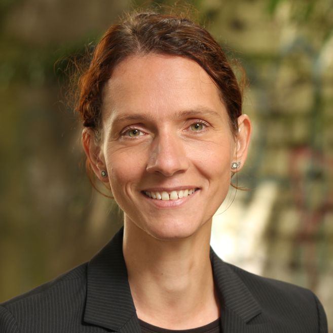 Prof. Dr. Wibke Riekmann