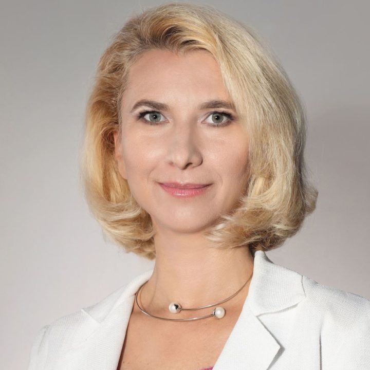 Dr. Beata Javorcik