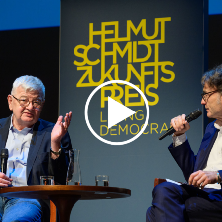 Zum Video mit Joschka Fischer und Giovanni di Lorenzo